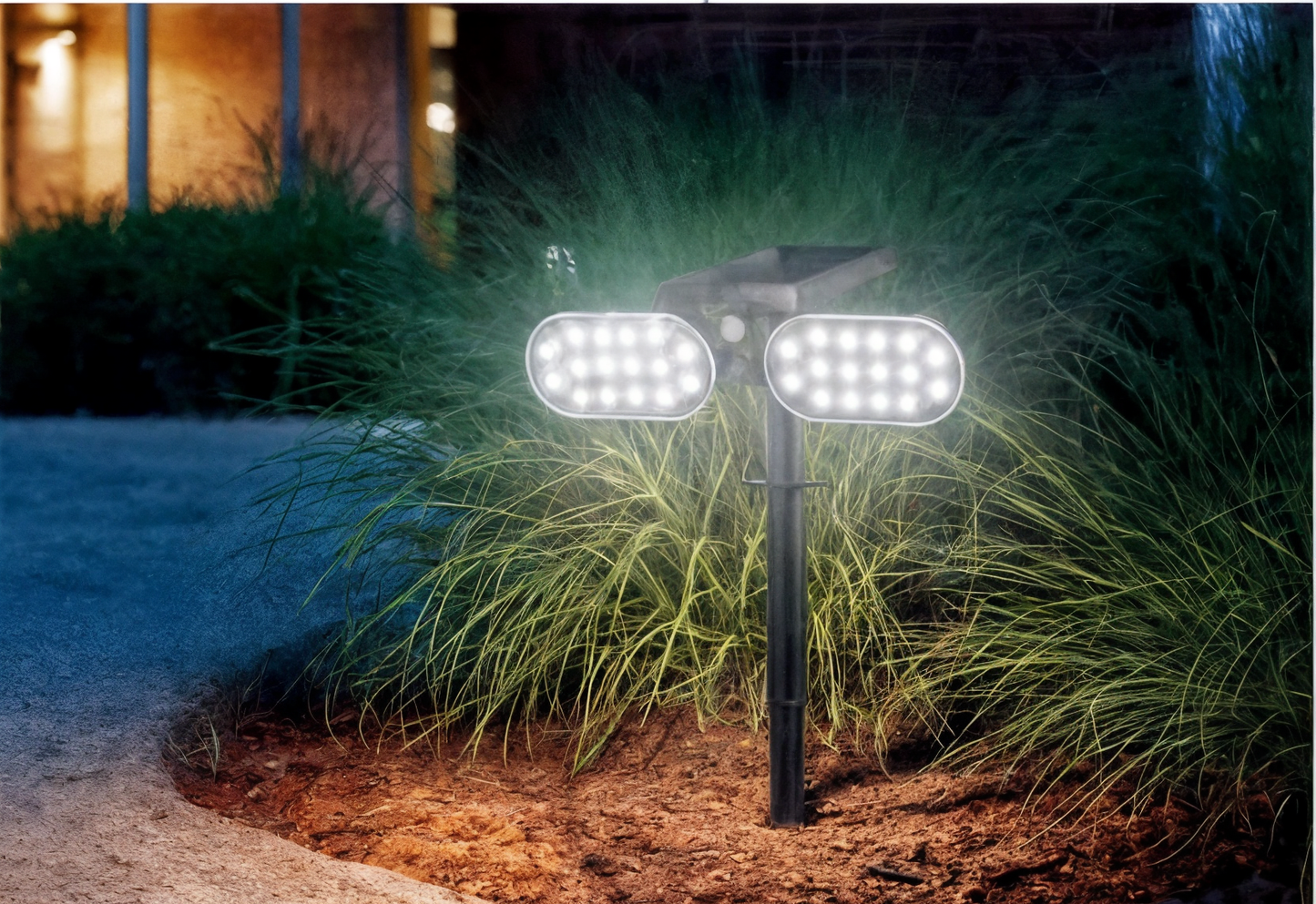 YH0518-PIR Solar garden light with sensor 3.7V 2200MAH*1 300LM±10LM